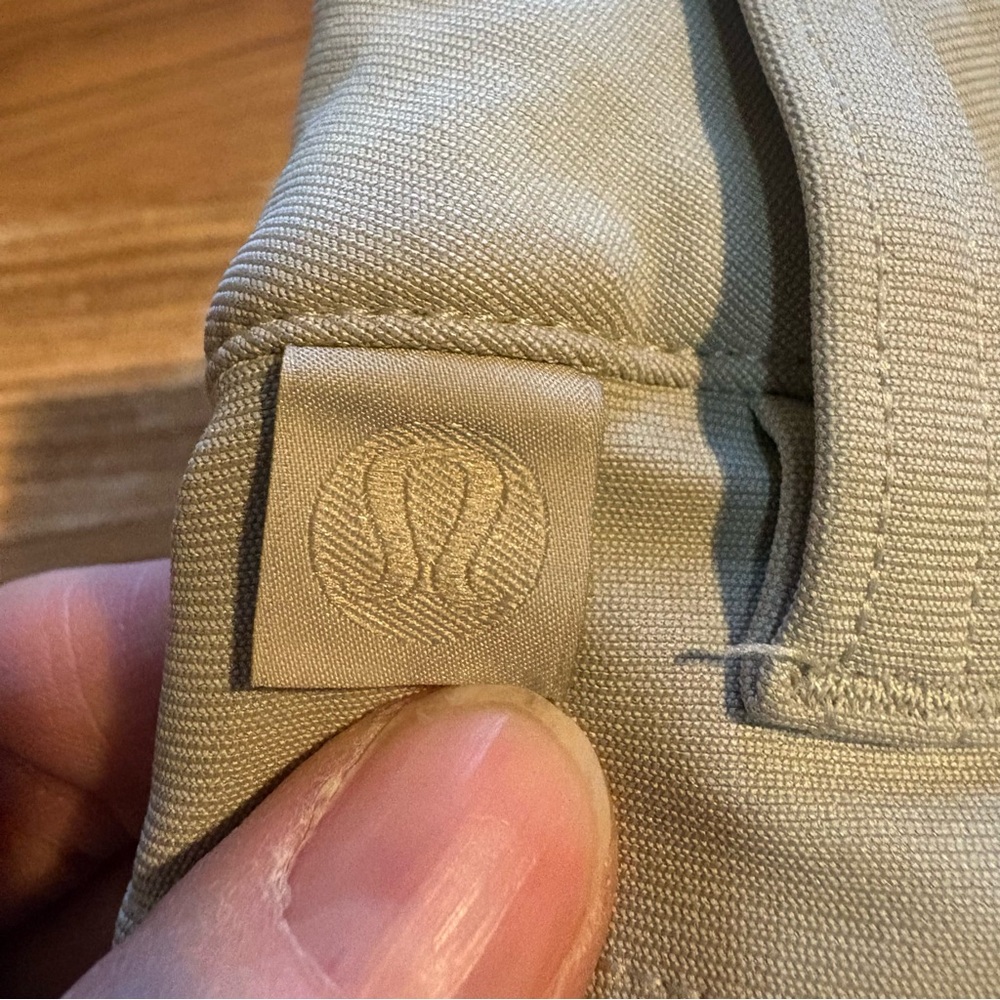 Lululemon ABC Pants Men's Size 32 Beige Khaki Tan Athleisure Stretch Comfort - Picture 6 of 8